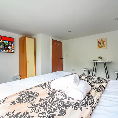 Homestay 11hs1 - For Your Relaxed & Cosy Leeds (West Yorkshire)